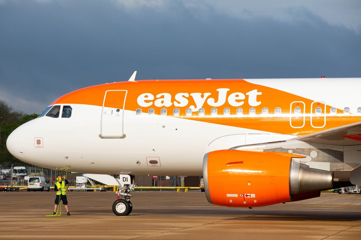 EasyJet pilot who 'got drunk and stripped naked in bar' grounded ahead of Gatwick flight