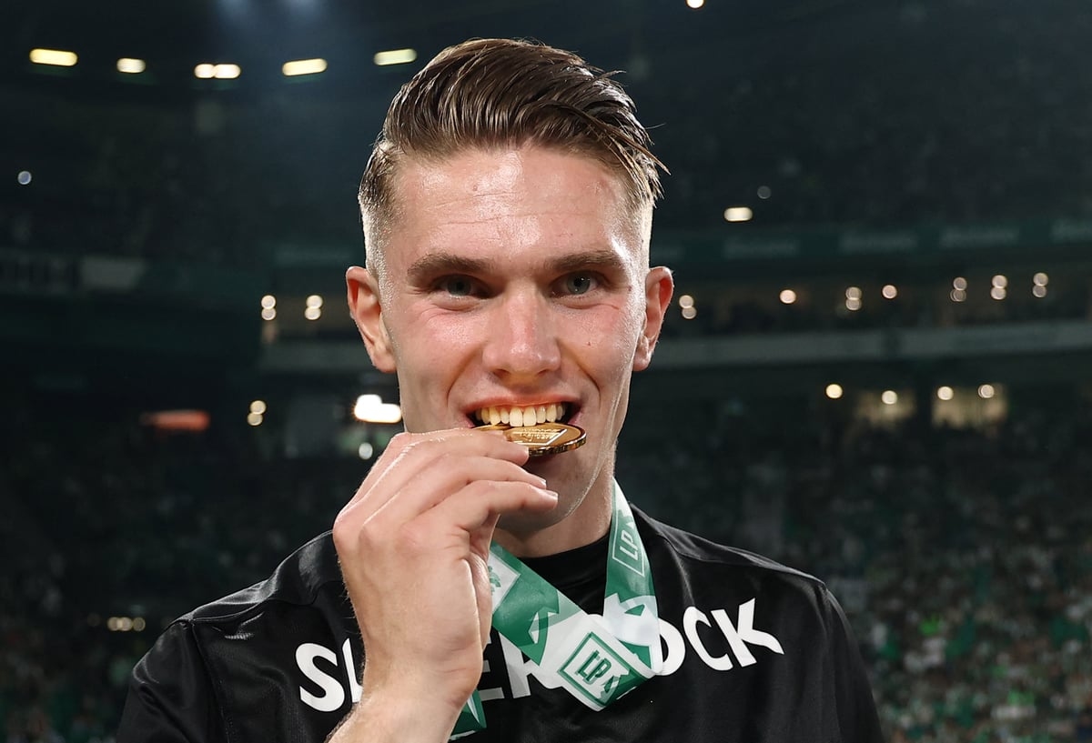 Viktor Gyokeres: Liverpool to launch eleventh-hour hijack bid for Man United and Arsenal striker target