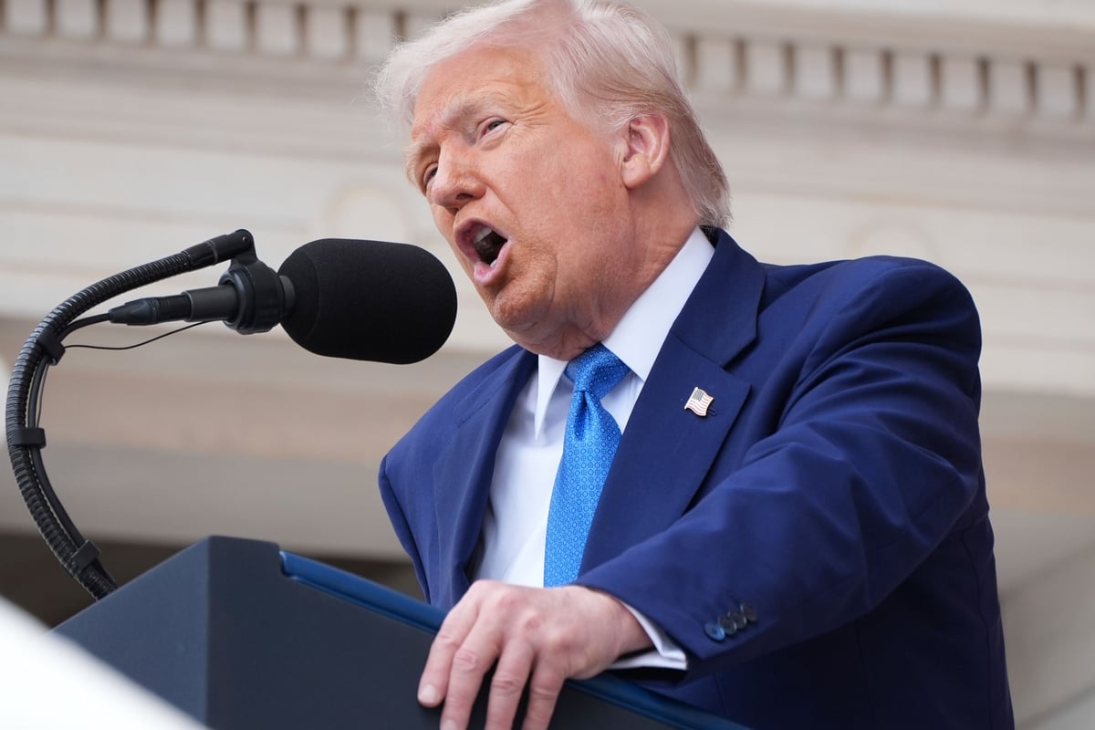 Trump announces new steel and aluminium tariffs in blow to global markets