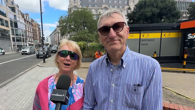 Do Londoner's eat their dinner at 6pm