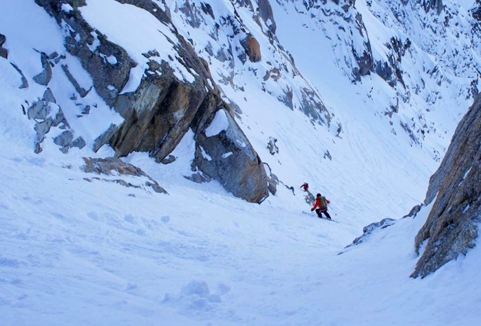 Skier Dies in 300m Fall in Alps' Couloir des Cosmiques