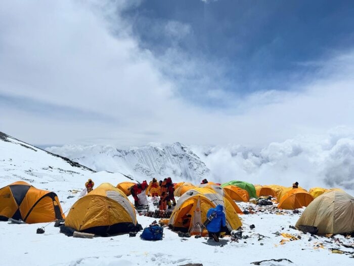 Everest: The Final Wave Begins, Amid Rumors of an Early Closure