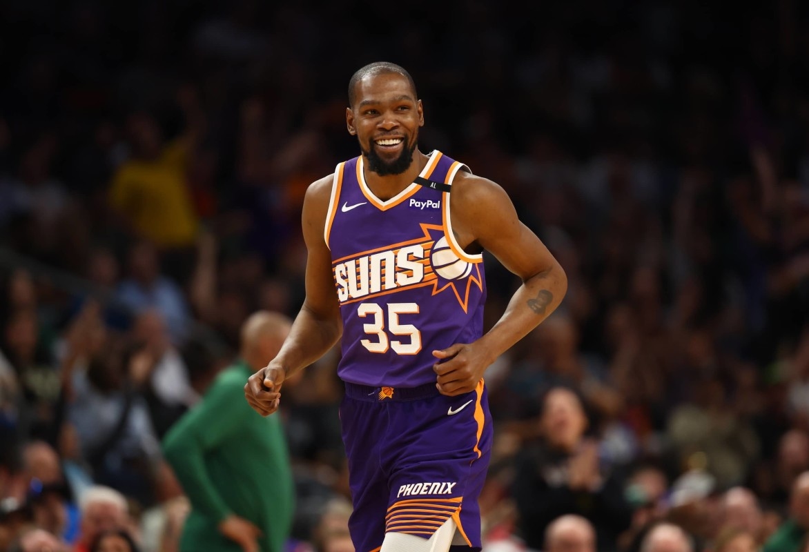 Leaked DMs Show Kevin Durant Defending His Legacy After Failed Season With Suns