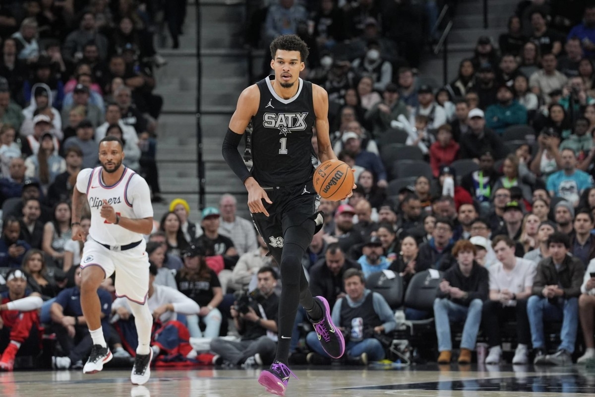 Insider Shares 3 Key Spurs Storylines To Monitor Next Season