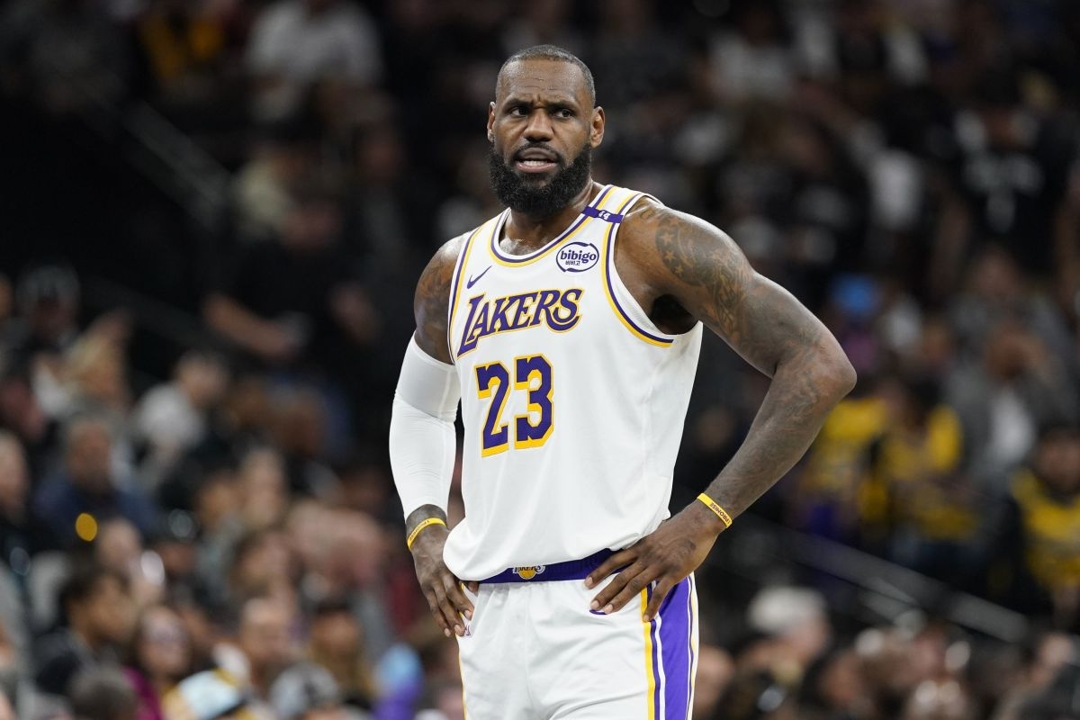 LeBron James Has Had No Buyout Or Trade Talks With Lakers, Expected To Be Available For Training Camp
