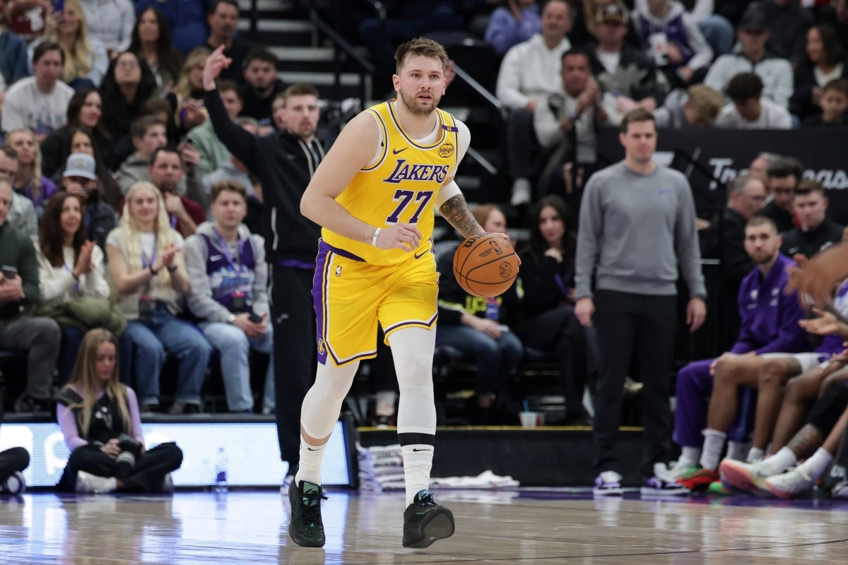 Luka Doncic's Manager Says He's Moved On From Mavericks: 'He's Only Looking Forward'