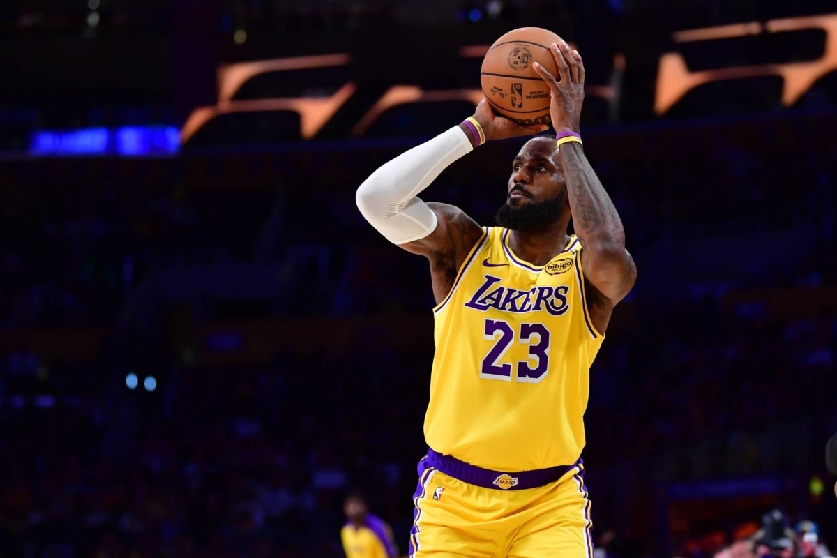 LeBron James Proposes New NBA Award For Offensive Player Of The Year
