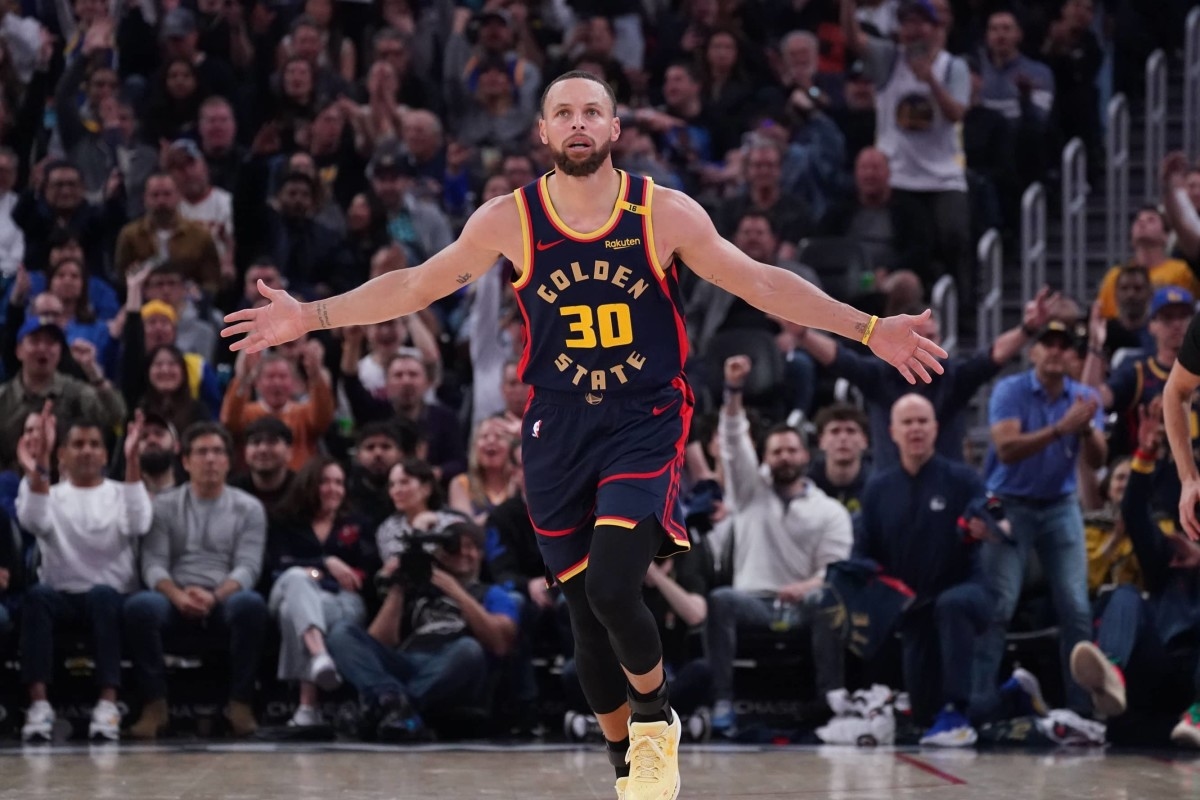 Stephen Curry Shuts Down Talk of Warriors' Decline: 'We've Heard It Before'