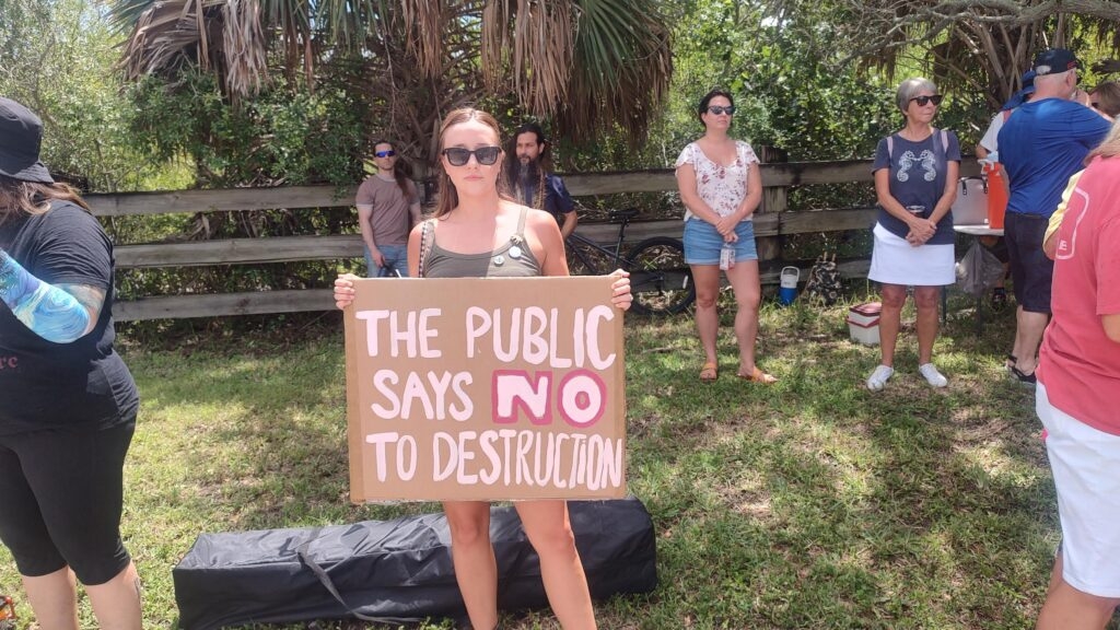 Gov. DeSantis quietly signs proposal barring golf courses, hotels in state parks