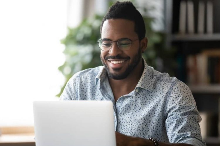2 hot REITS to consider for a long-term second income!