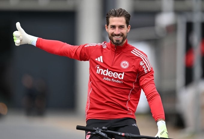 Kevin Trapp set for Paris return