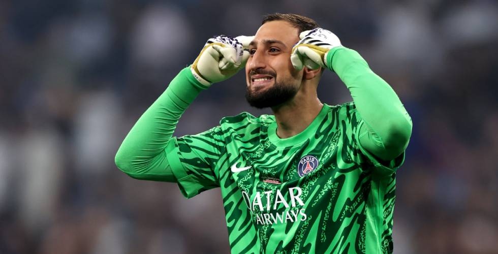 Premier League Giants Circle Donnarumma as PSG Contract Talks Stall