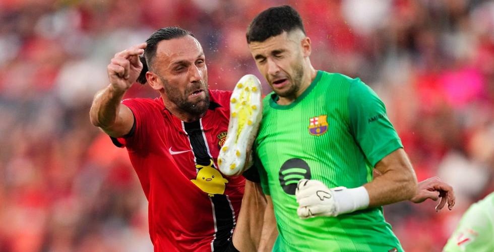 Controversy Erupts in La Liga Opener as Star Striker Sees Red