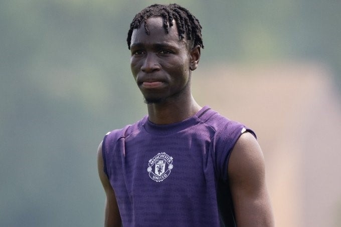Manchester United: Sékou Koné hospitalized after head collision