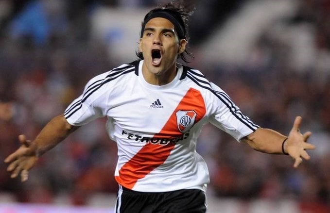 Radamel Falcao offered to this Spanish club