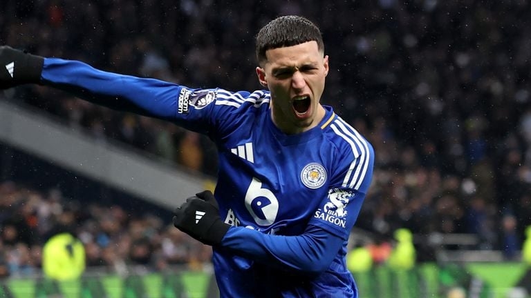 Bilal El Khannouss receives a new offer from Crystal Palace. What is Leicester City's response?
