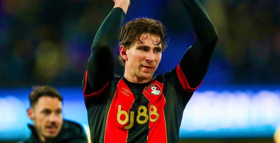 Paris Saint Germain Close In on €70M Move for Bournemouth Star Zabarnyi