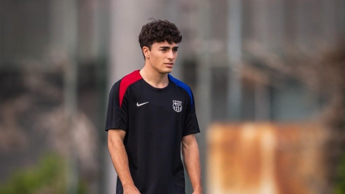 Barcelona open to sale for 19-year-old rising starlet