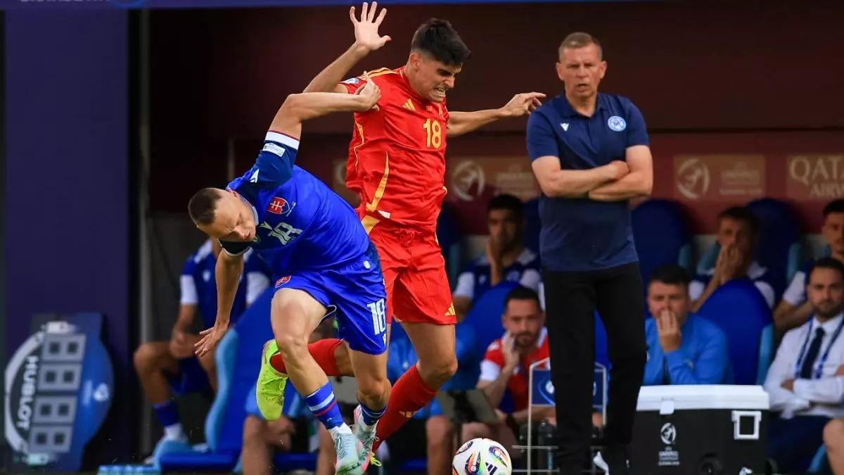 Barcelona defender set for surgery after injury on international duty