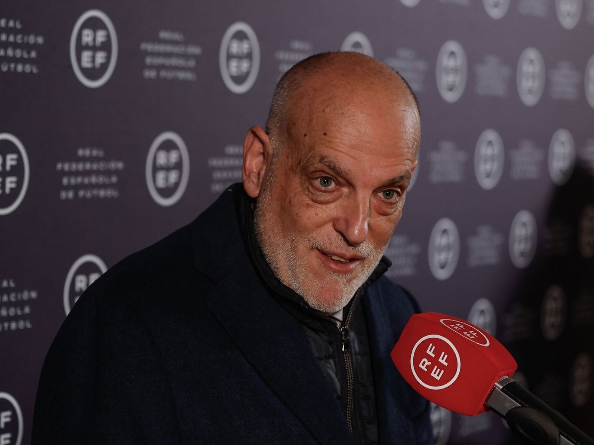 Barcelona could file motion to suspend La Liga President Javier Tebas over infraction