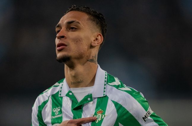 On form Antony to miss Real Madrid clash due to suspension