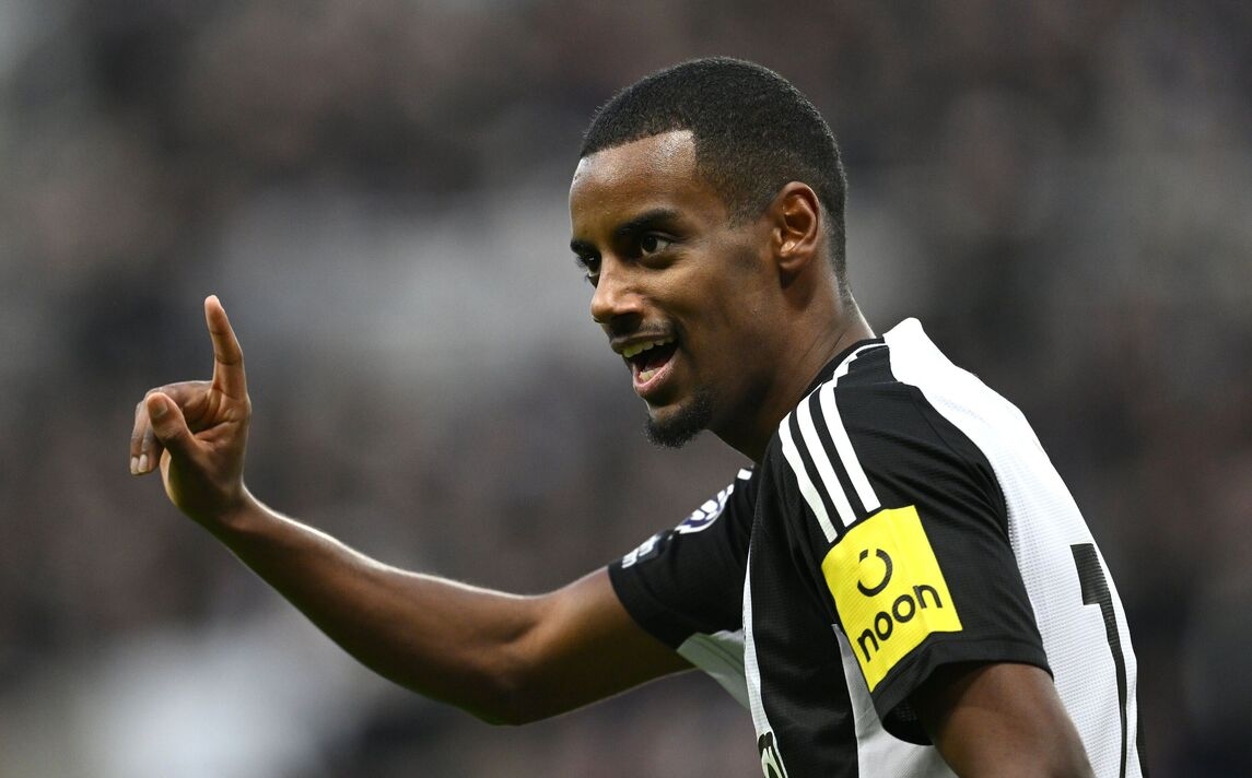Sporting director reveals Barcelona negotiations for Alexander Isak