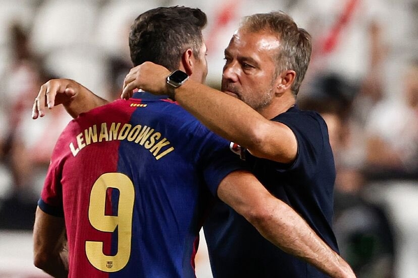 Robert Lewandowski shoots down Barcelona exit question