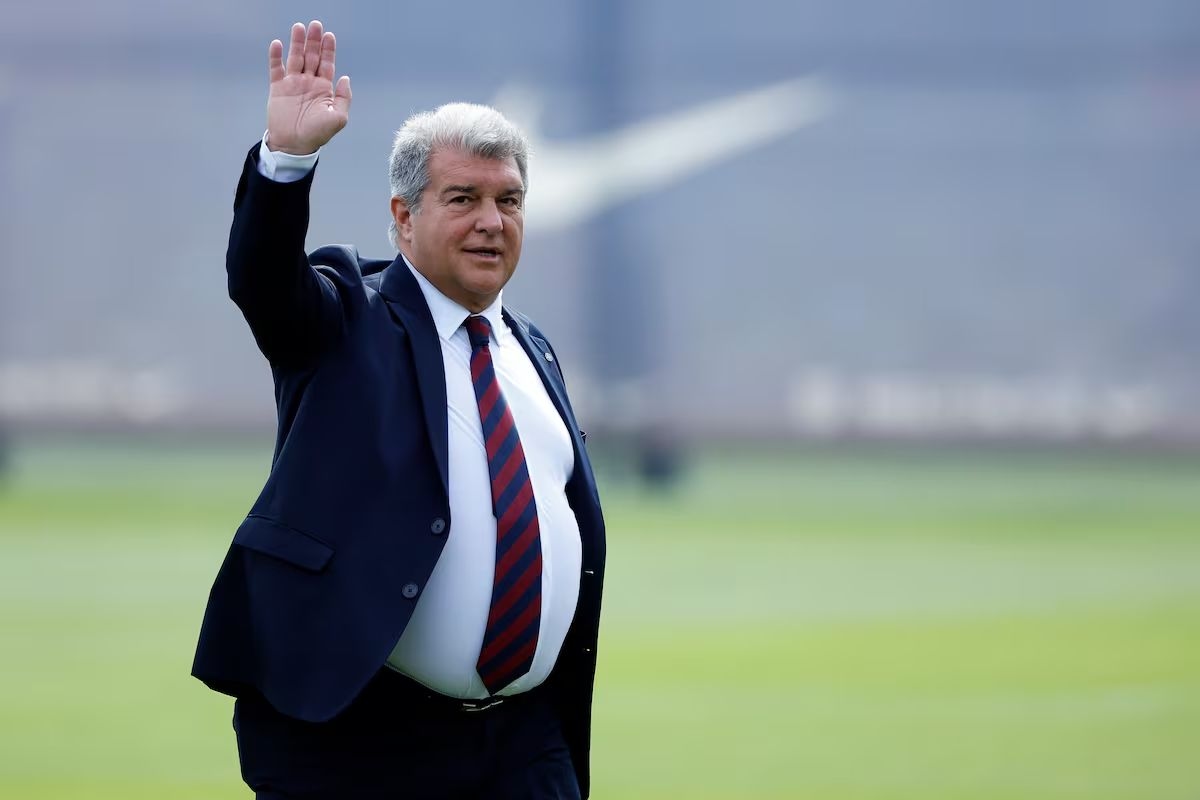 Barcelona want to secure €120m agreement that would help ease financial woes