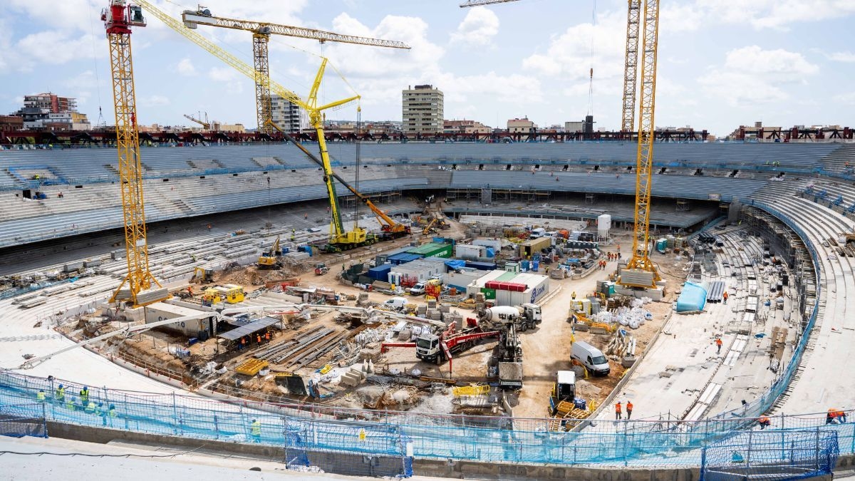 Barcelona set new target for Camp Nou return as new permit is granted
