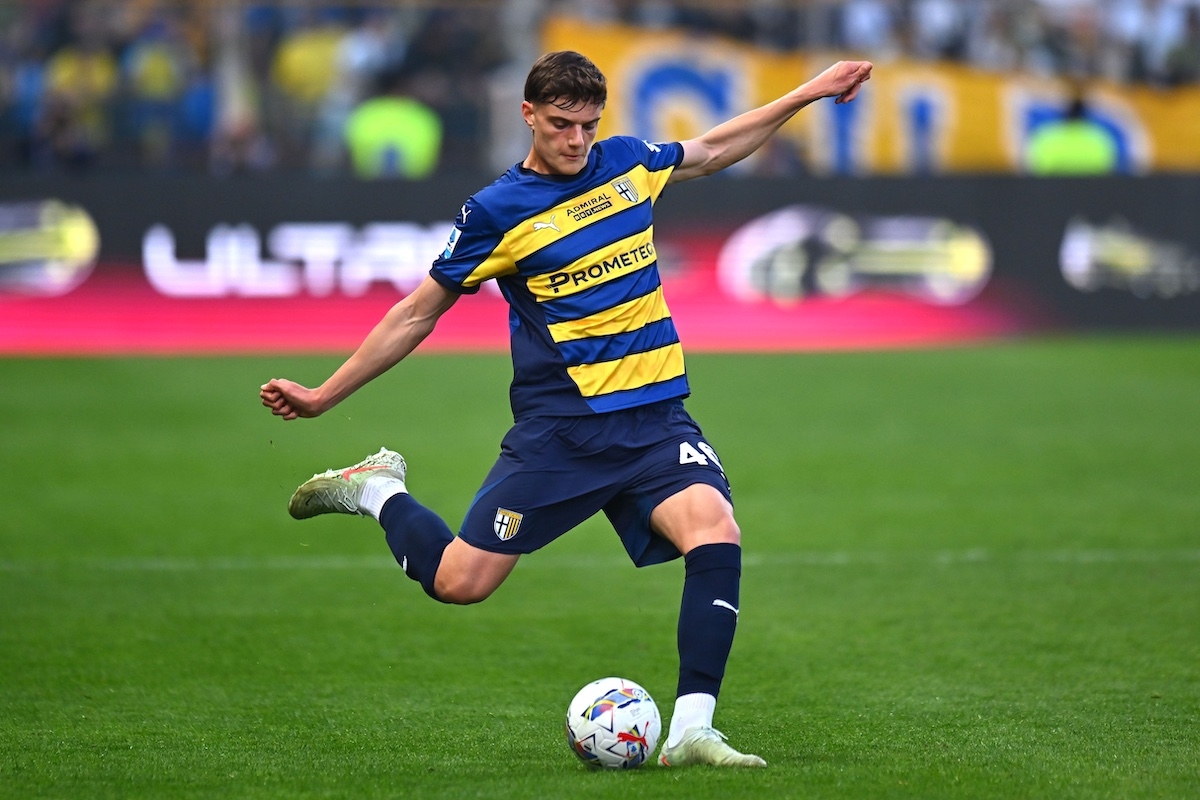 Leoni targeted by Liverpool as interest in young talent grows