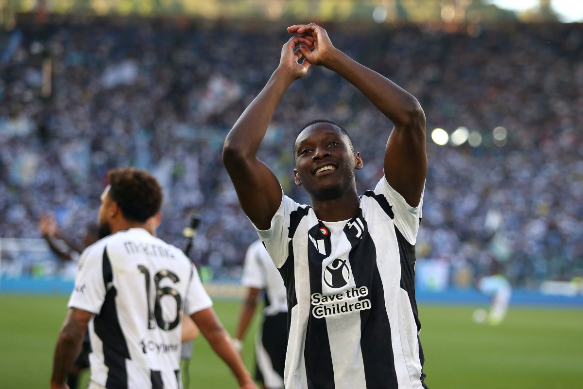 Juventus near Club World Cup agreement for Kolo Muani but Veiga returns to Chelsea