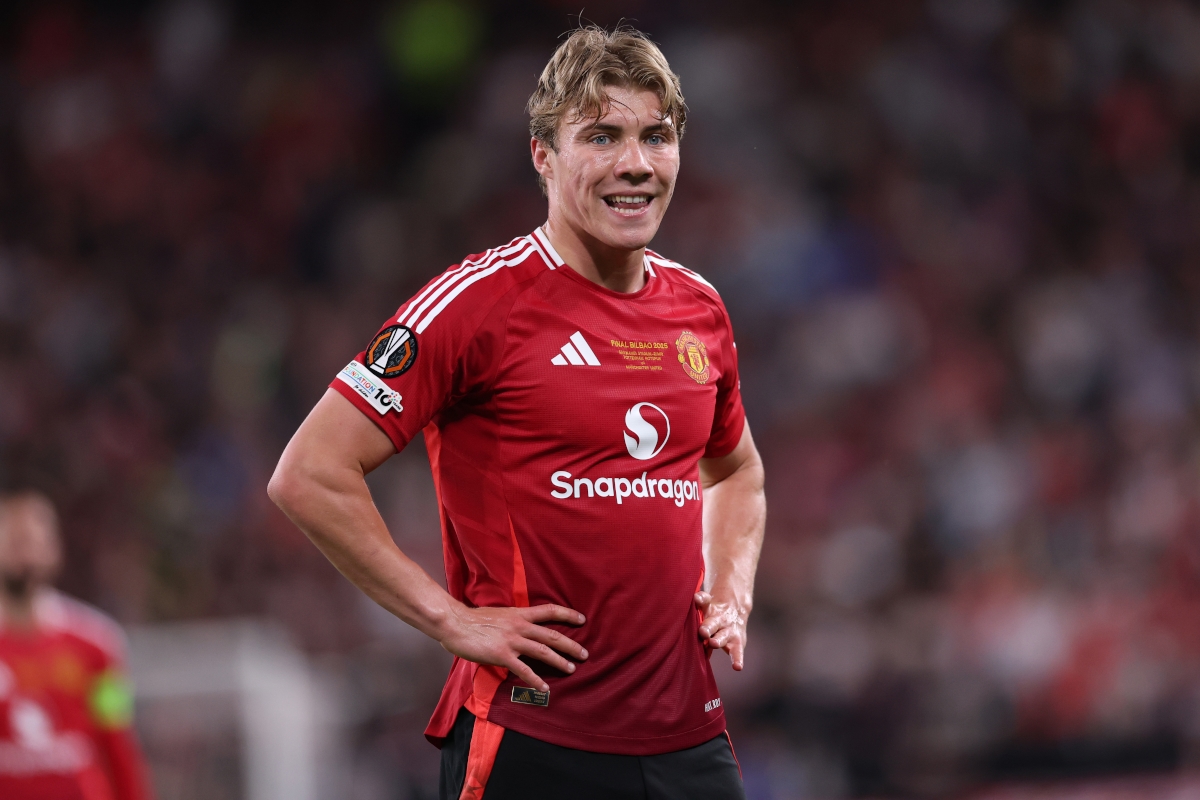 Hojlund latest as Milan continue talks with Manchester United forward's entourage