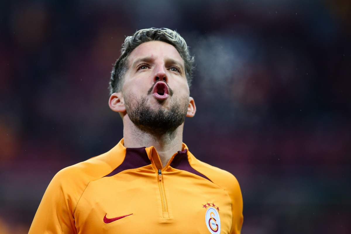 Mertens makes De Bruyne joke as he is honoured by Napoli