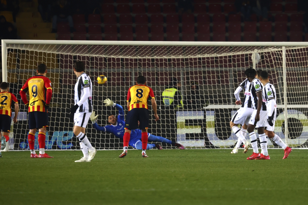Referees confess to two major VAR errors in Serie A Week 26