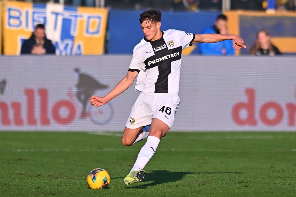 Sacchi tells Liverpool what to expect from 18-year-old Italy talent Leoni: ‘A great coup'