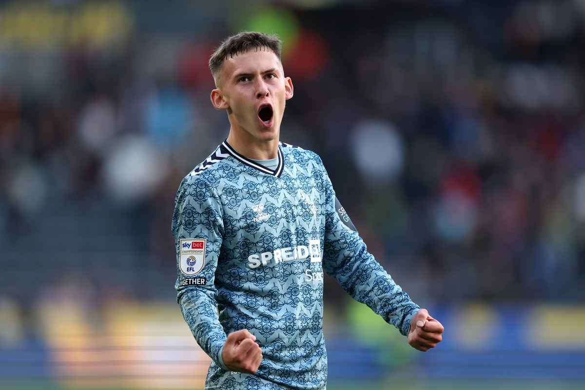 Report: Lazio set sights on Sunderland wonderkid Rigg