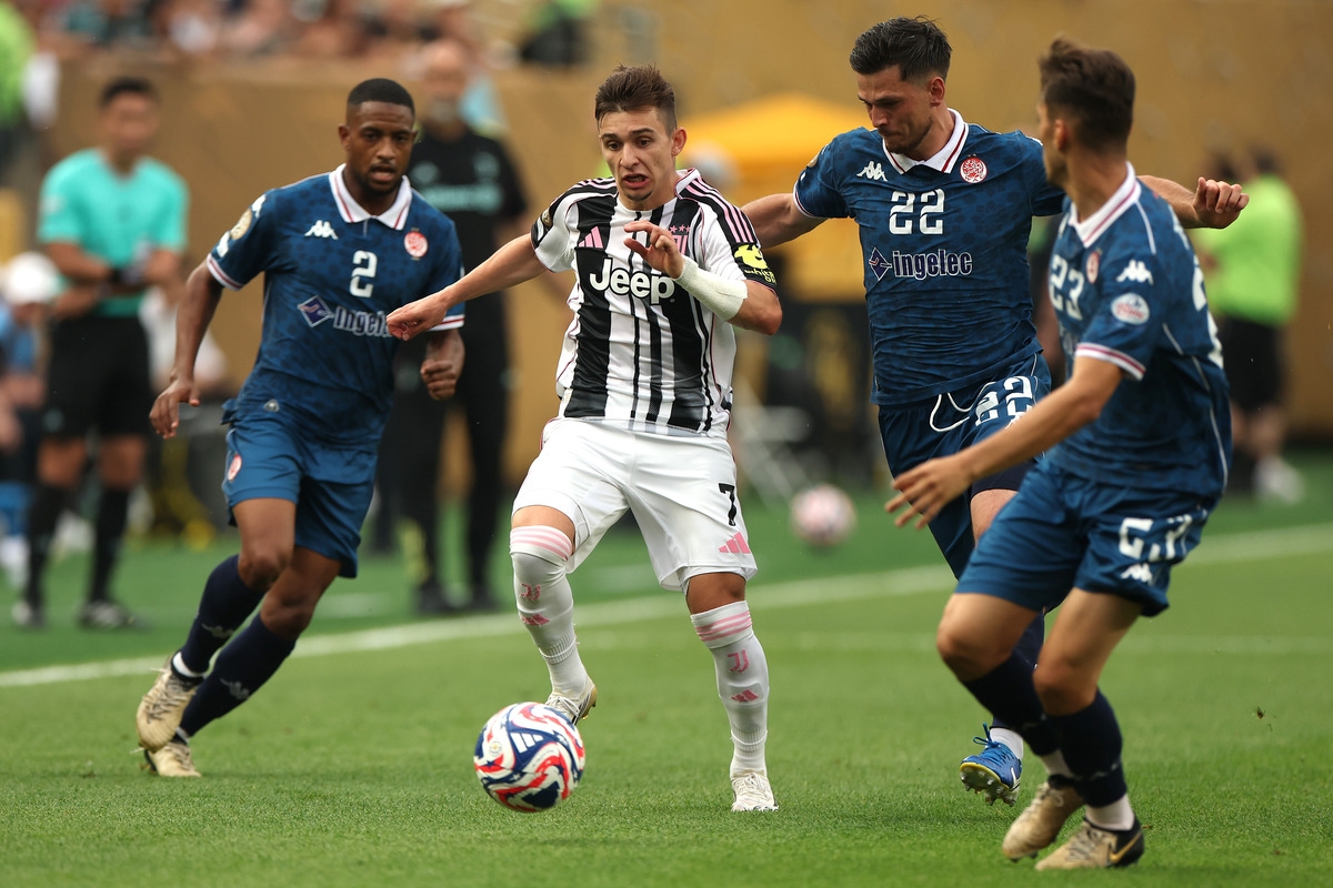 Porto reject Juventus offer for Francisco Conceicao