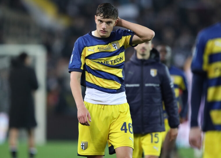 Liverpool agree deal to sign Giovanni Leoni