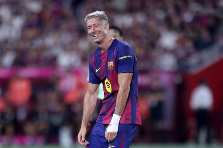 Saudi Pro League clubs monitoring Barcelona striker Robert Lewandowski