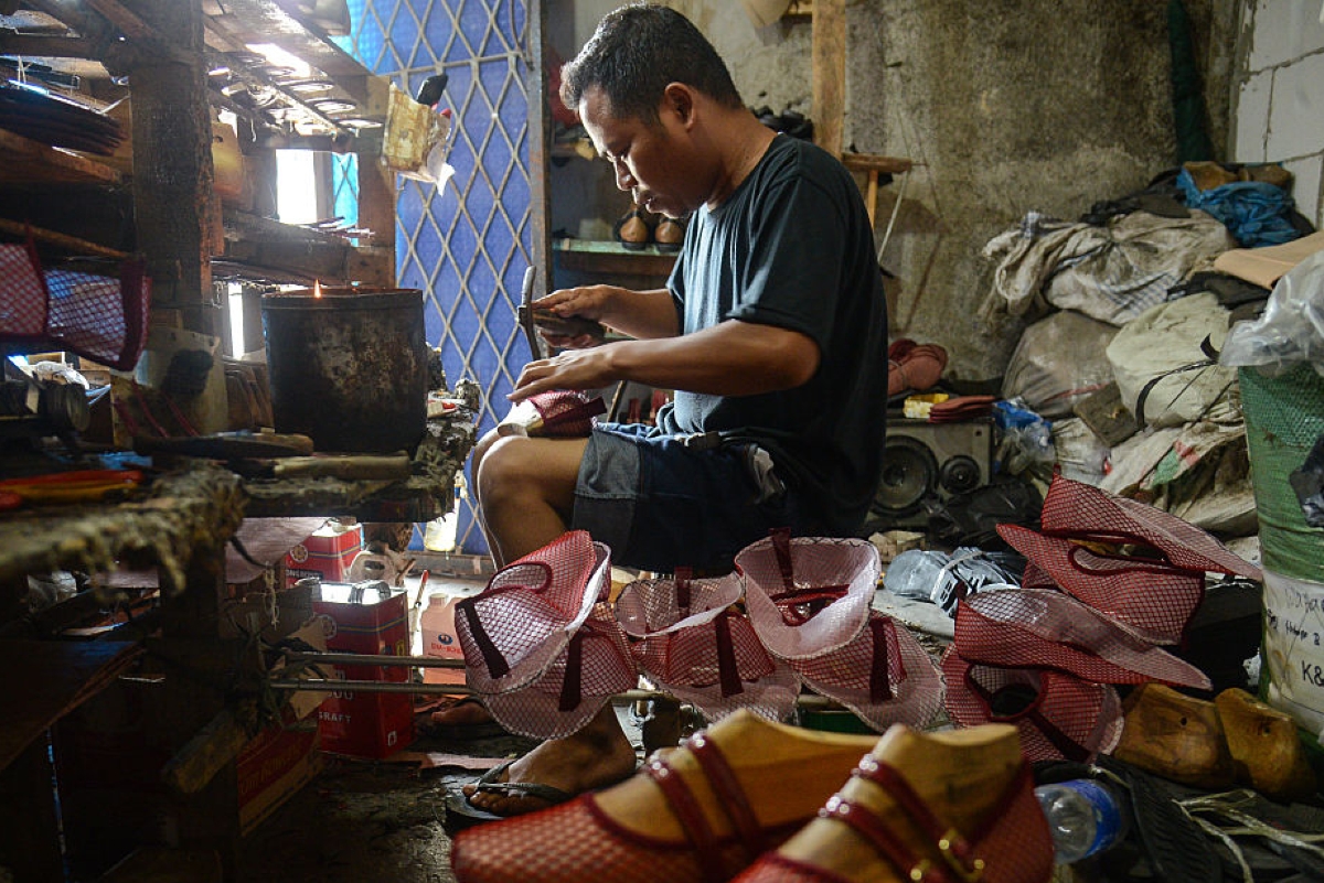 White House Confirms 19 Percent Shoe Tariff Rate With Indonesia: Are China, EU, Cambodia Next?