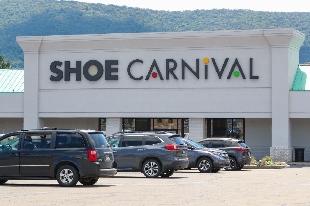 Shoe Carnival CEO Is Upbeat About Shoe Station: Here's Why