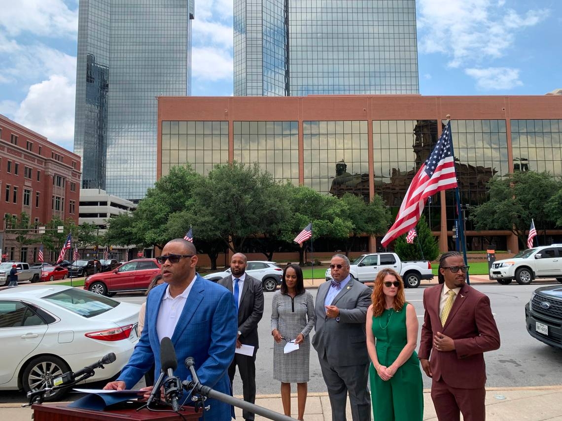 Congressman Marc Veasey calls Tarrant redistricting proposal ‘Jim Crow politics'