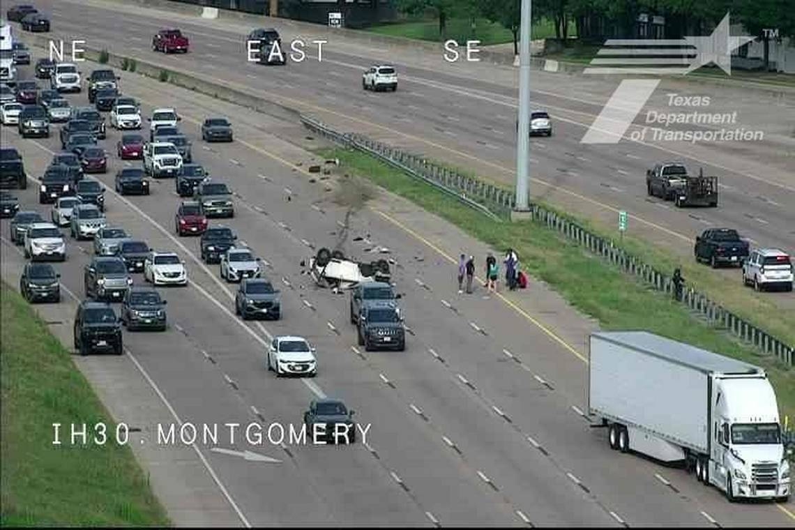 Crash on westbound I-30 at Montgomery leaves all lanes blocked Monday evening