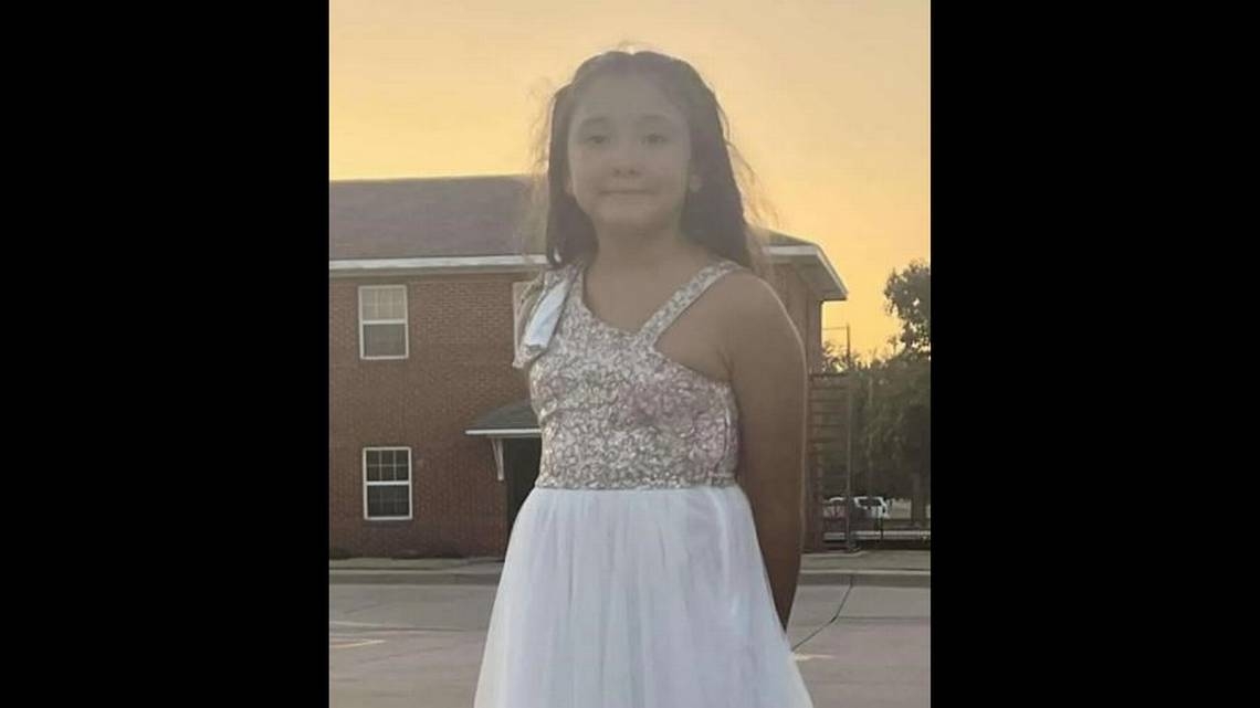 11-year-old Texas girl was bullied to suicide over family's immigration status, mom says