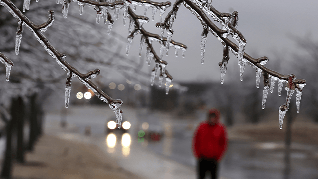Weekend ice threat from Great Lakes to New England could lead to treacherous travel on major interstates