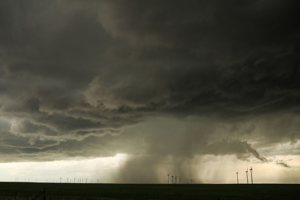 Daily Weather Update from FOX Weather: Very large hail, possibly strong tornadoes likely to slam Texas