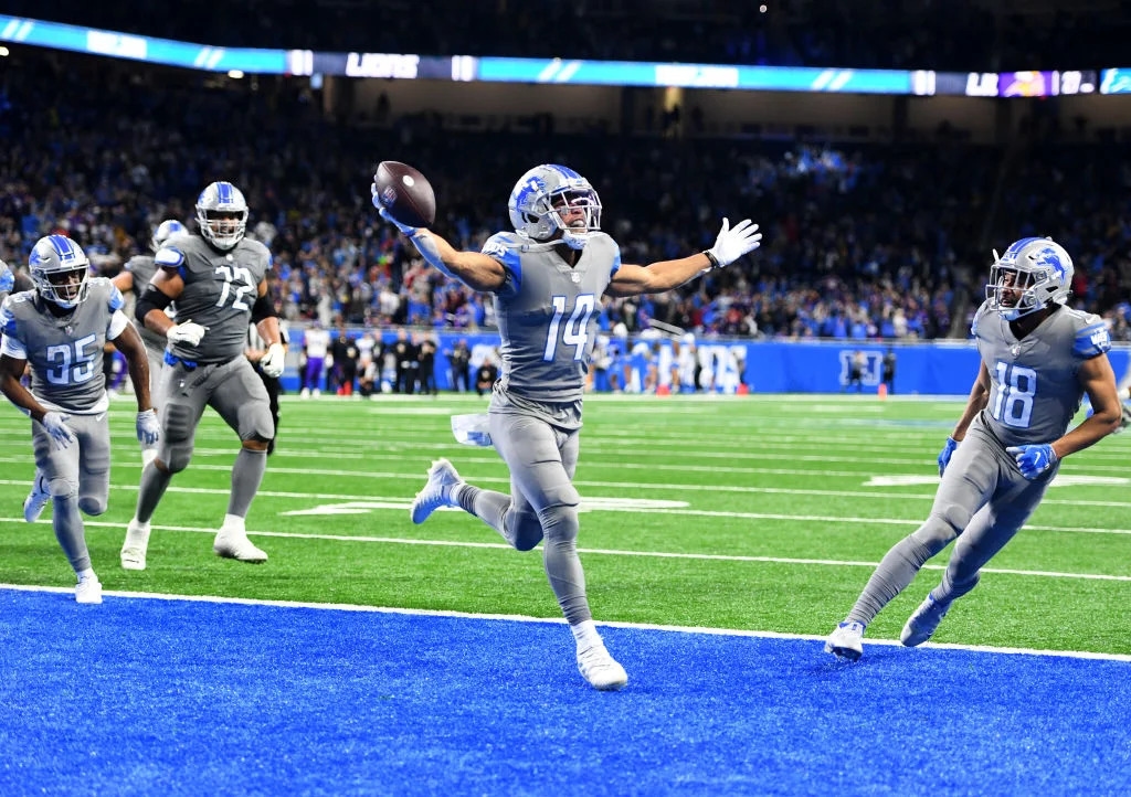 NFL season kicks off under fall-like conditions for annual Hall of Fame game