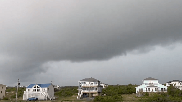 Daily Weather Update from FOX Weather: Severe weather threat shifts east after storms blast Texas