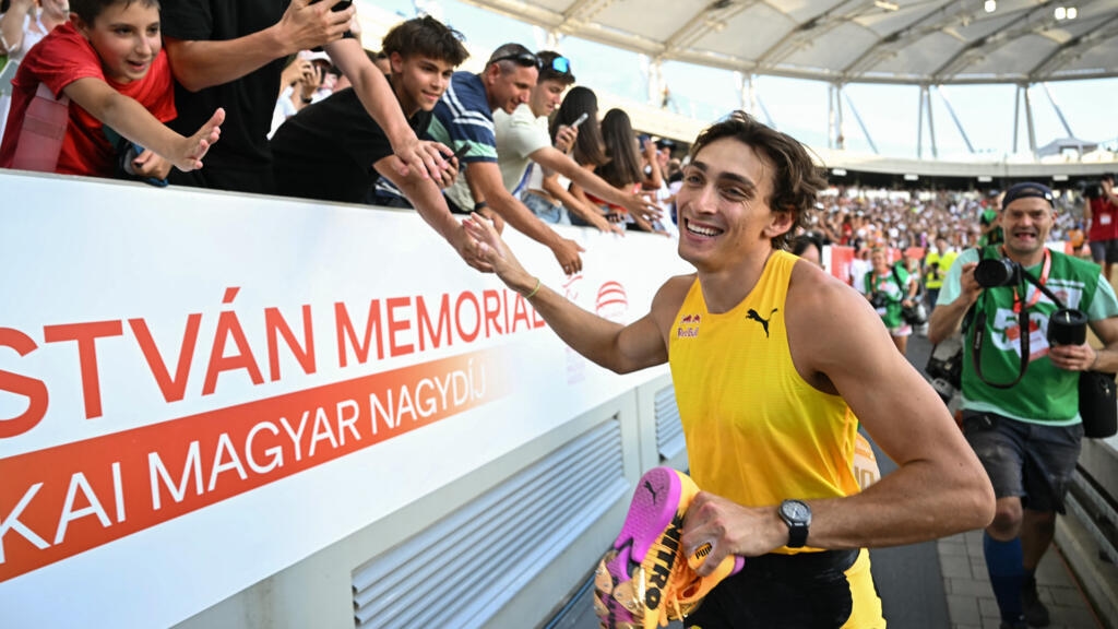 Duplantis soars to 6.29m in Budapest, breaks pole vault world record for 13th time