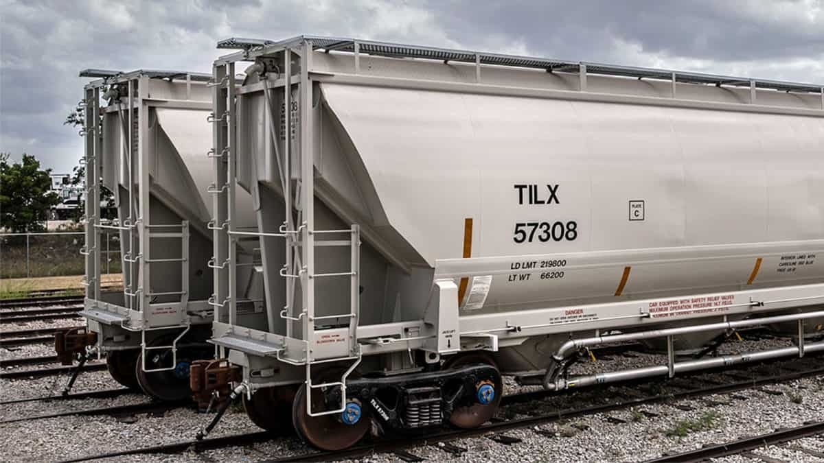 Tax credit would upgrade, expand US rail freight car fleet